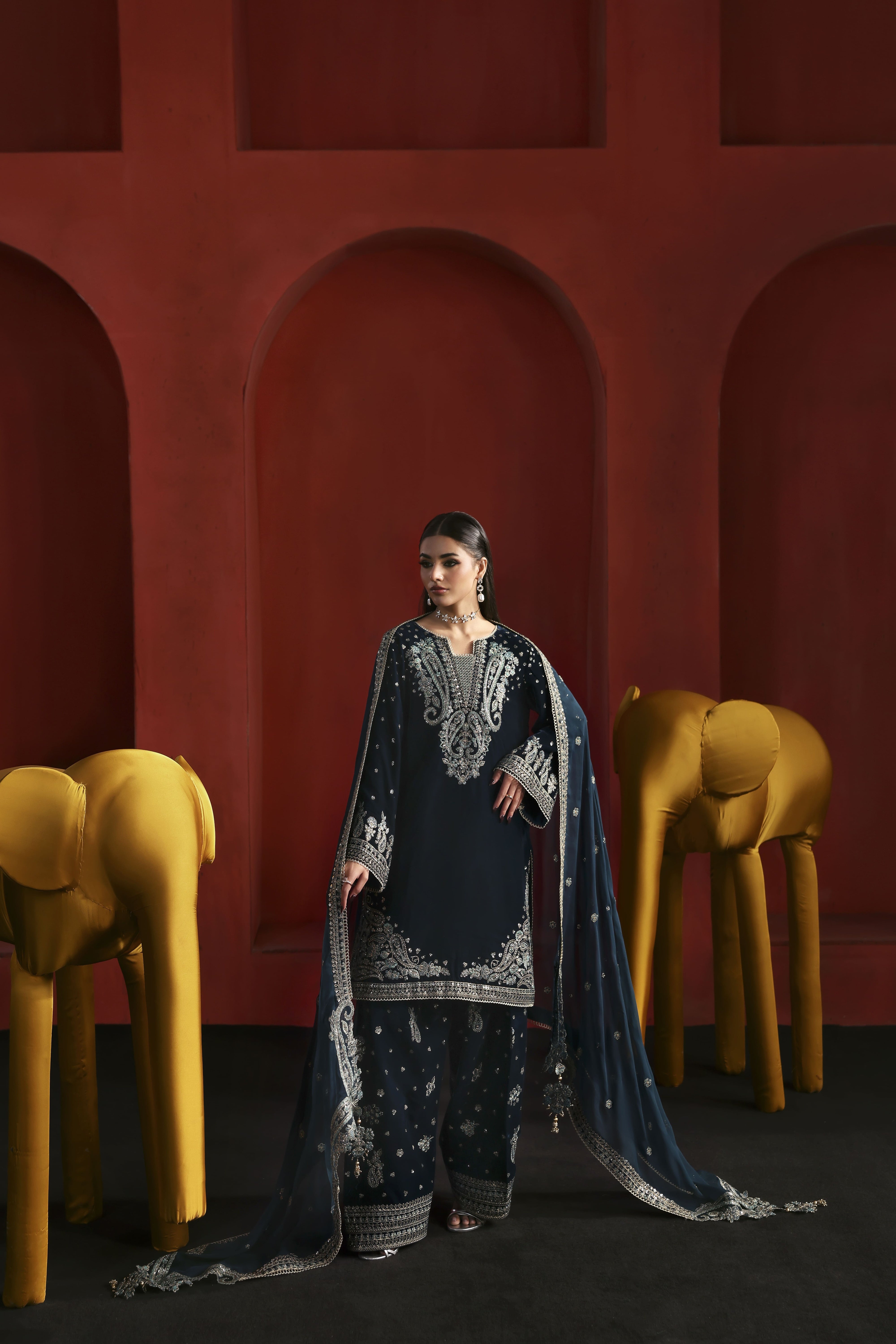 UN3PC-FRW25125-Firoza– premium 3-Piece Suit