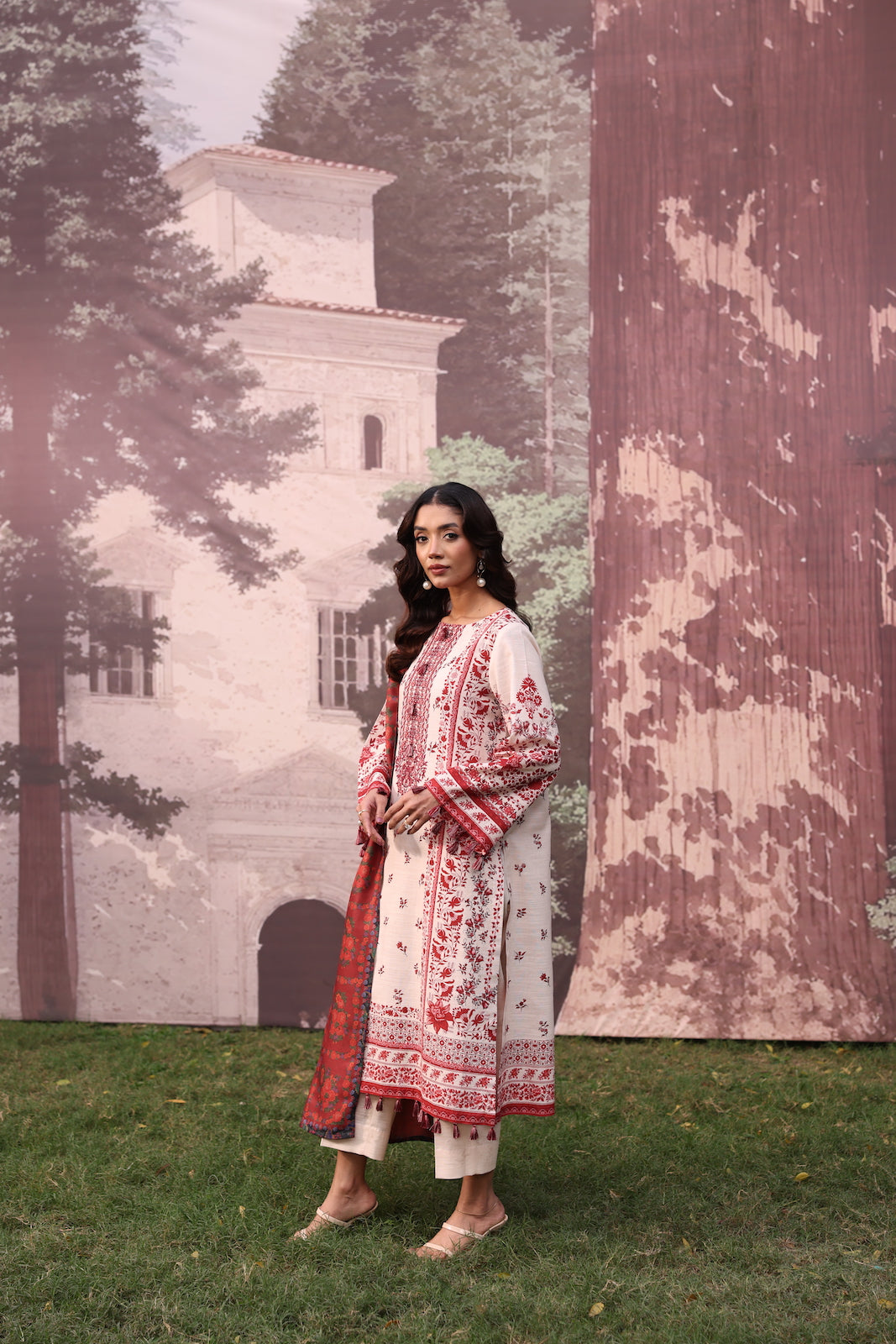 UN3PC-FRW2588 - jugni - premium 3-Piece Suit