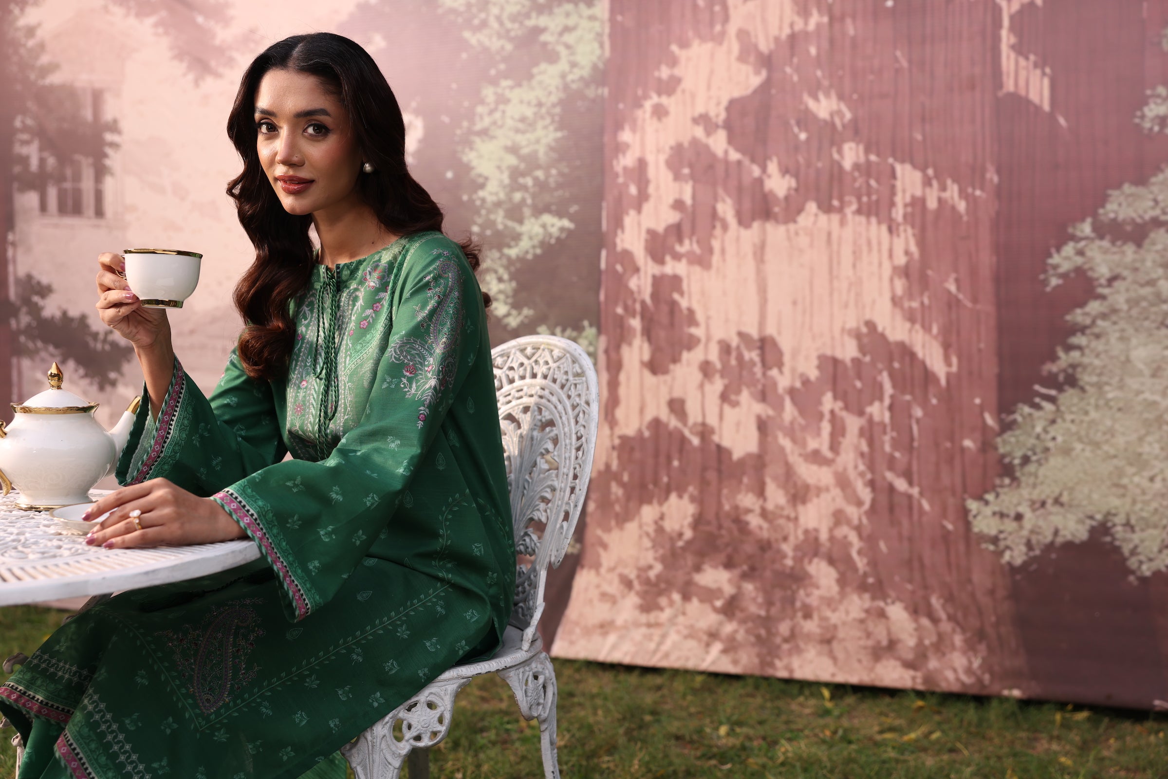 UN2PC-FRW2581 - paisley edit - Dailywear 2-Piece Suit