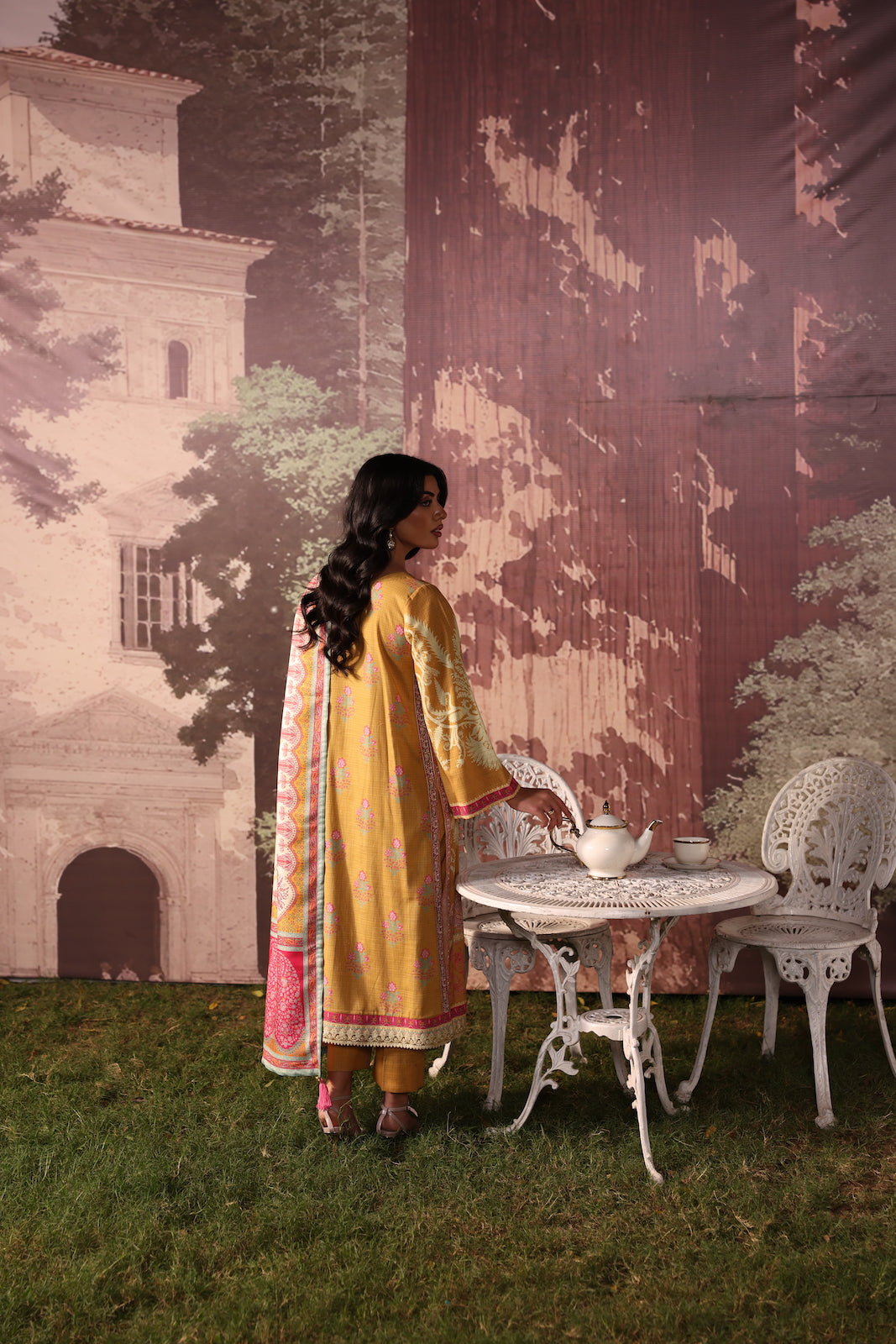 UN3PC-FRW2587 - kashmiri - Dailywear 3-Piece suit