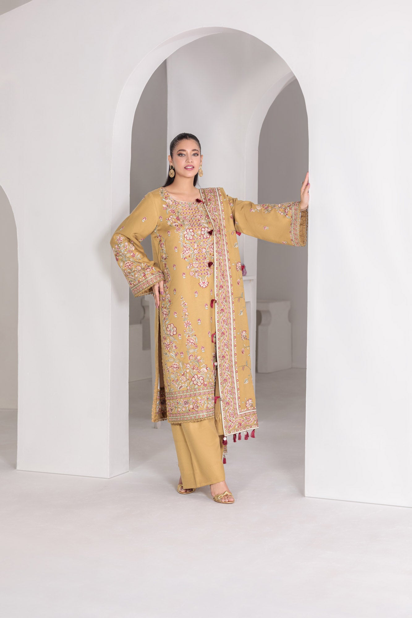 FRW2591 - Zarposh – signature 3-Piece suit