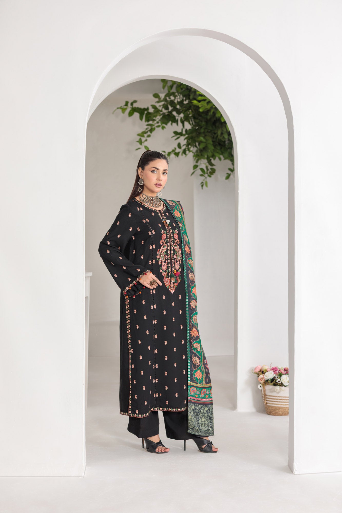 FRW2585-Eclipse – signature 3-Piece Suit