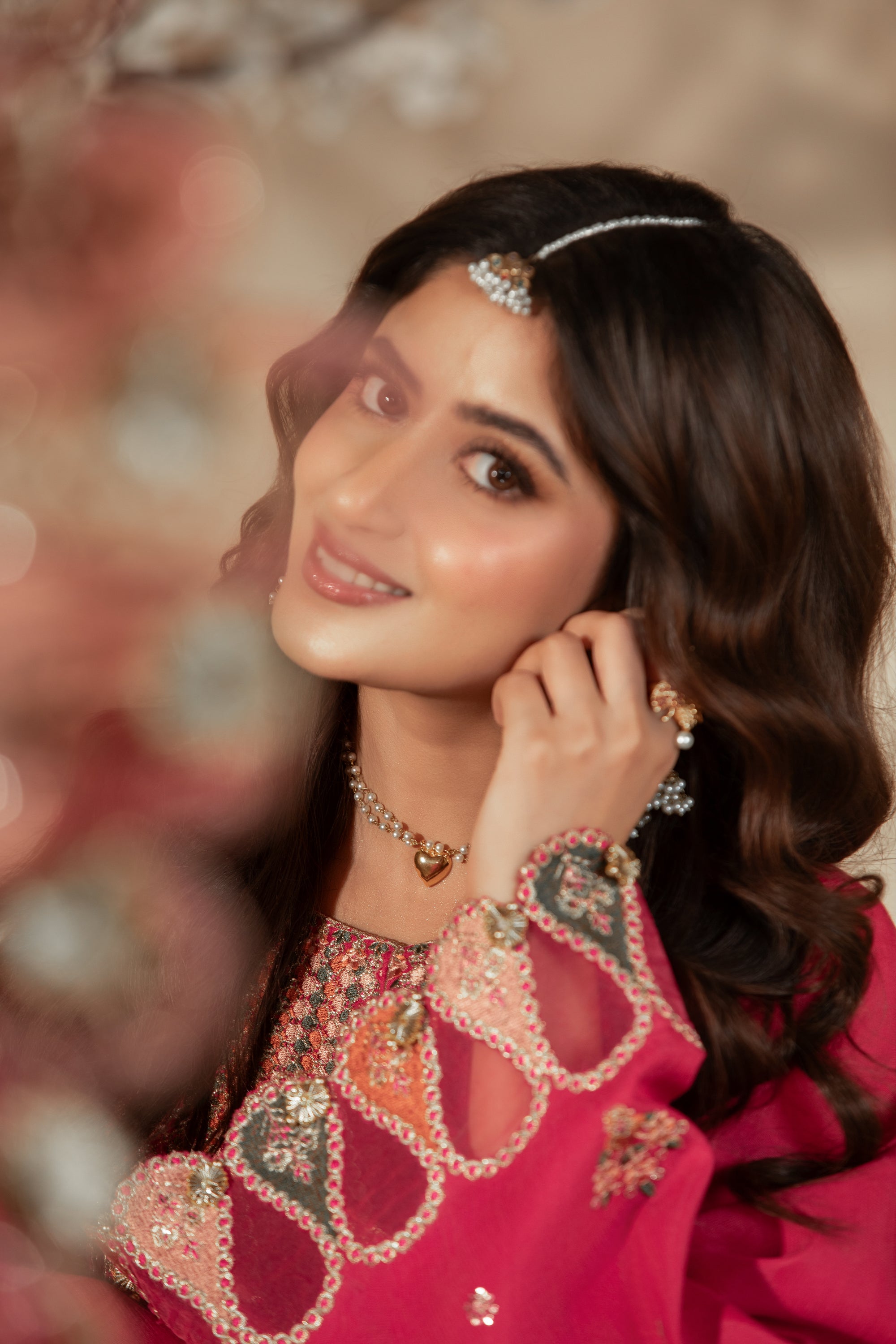 [PE3PC-FRW25114] Noor-e-Jahan(Fuchsia Pink) – Luxe Raw Silk & Chiffon 3-Piece Suit