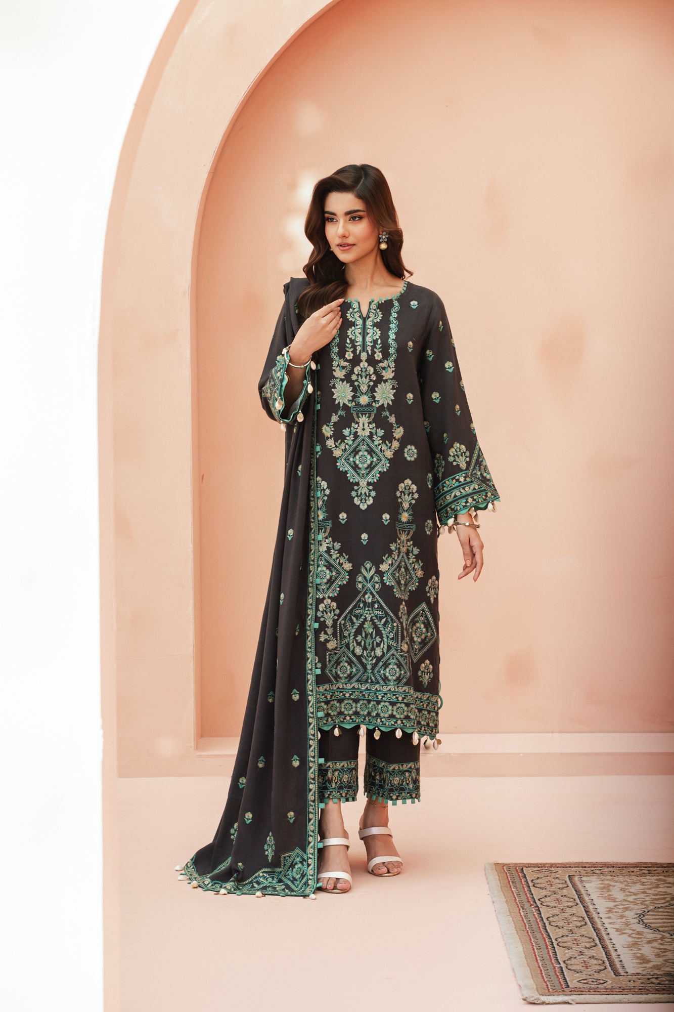 FRW25104 - Ash(Grey) – Signature Peach Leather 3-Piece Suit