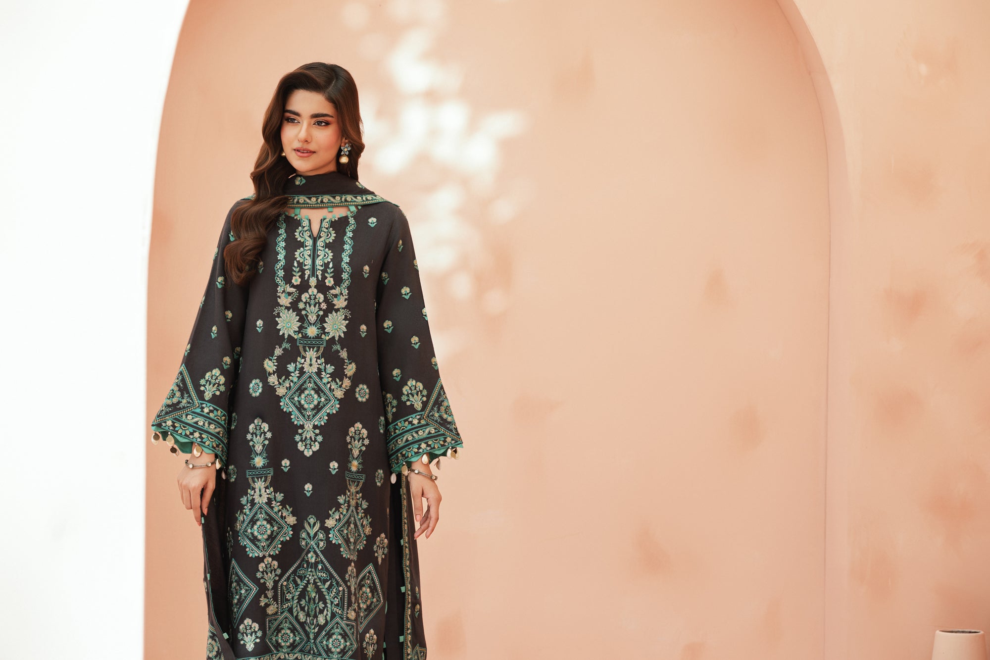 FRW25104 - Ash(Grey) – Signature Peach Leather 3-Piece Suit